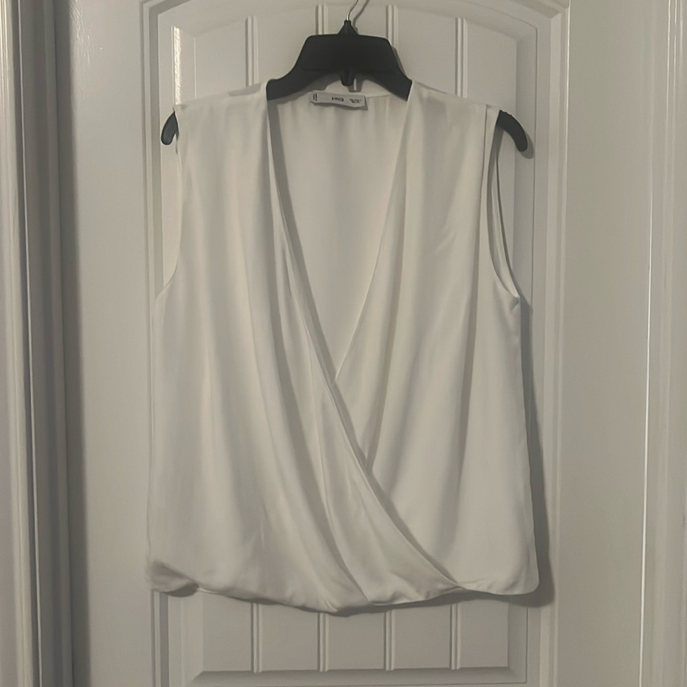 Size 4 white top